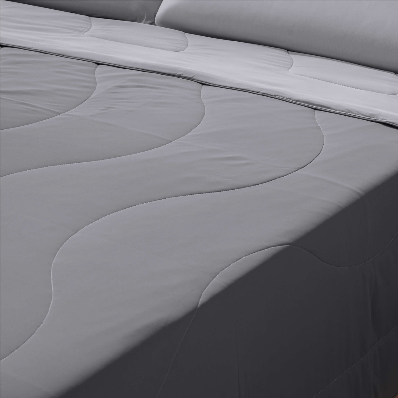 Cocoon™ Cooling Comforter